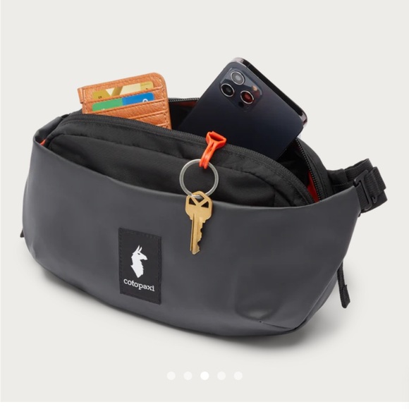 Cotopaxi Black Belt Bag with Adjustable Strap NWT - Picture 2 of 10